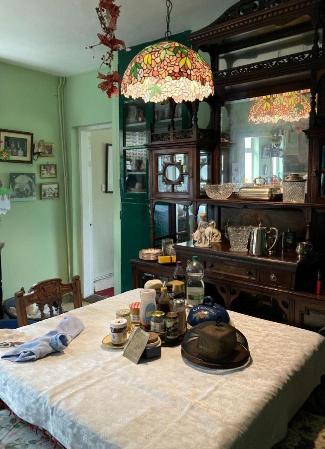 Budget Double Room In City Kilkenny Extérieur photo